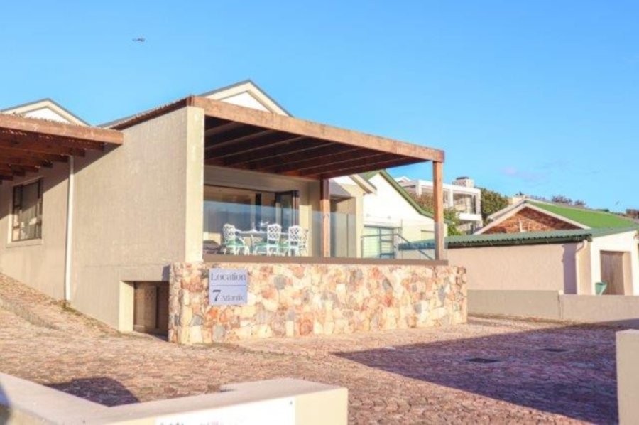 To Let 3 Bedroom Property for Rent in Onrus Western Cape
